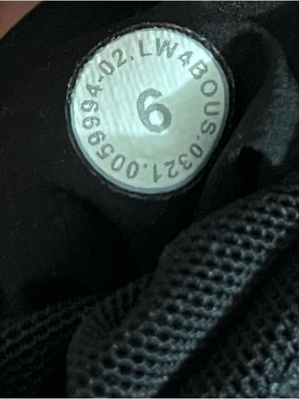 Lululemon size 6 Pack it Down Vest - Black - Windproof Waterproof 700-fill-power - Picture 15 of 16